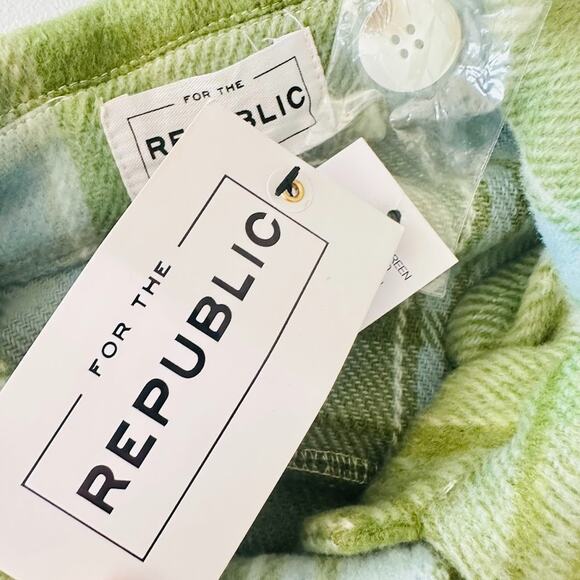 For The Republic Womens M Cropped Jacket Shacket Green Plaid Outdoor Button - Picture 8 of 10
